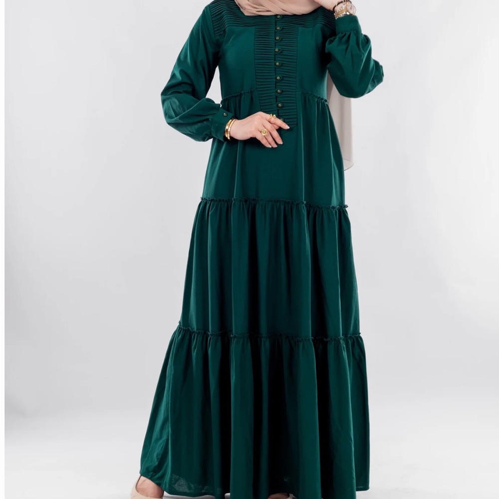 Elegant Forest Green Tiered Maxi Dress
